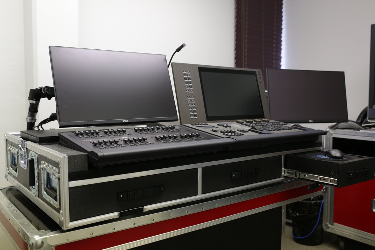 Calzone Case Shop Audio Console Cases - Calzone & Anvil Case Co.