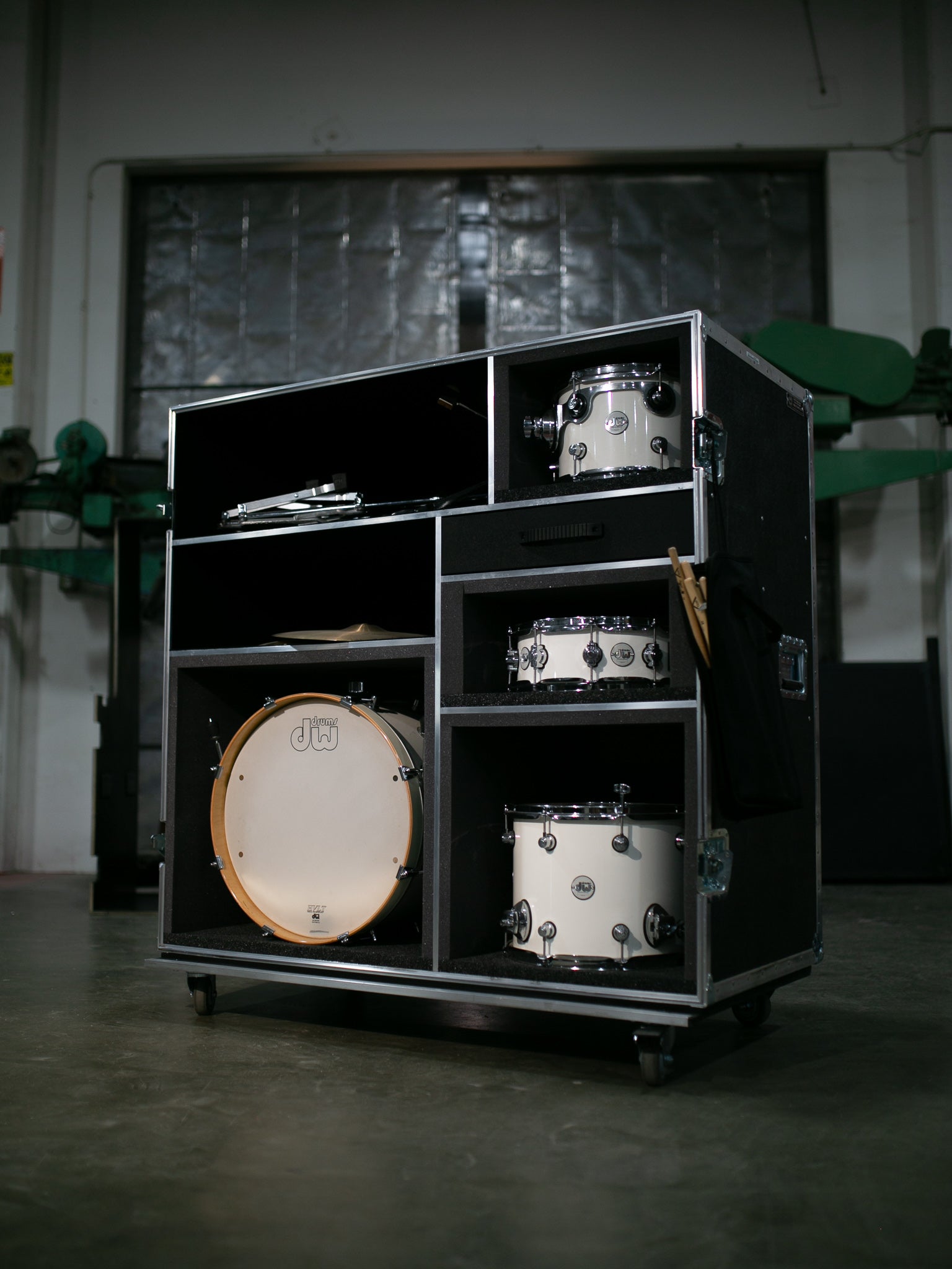 Avil Case Drum Vault – Calzone & Anvil Case Co.