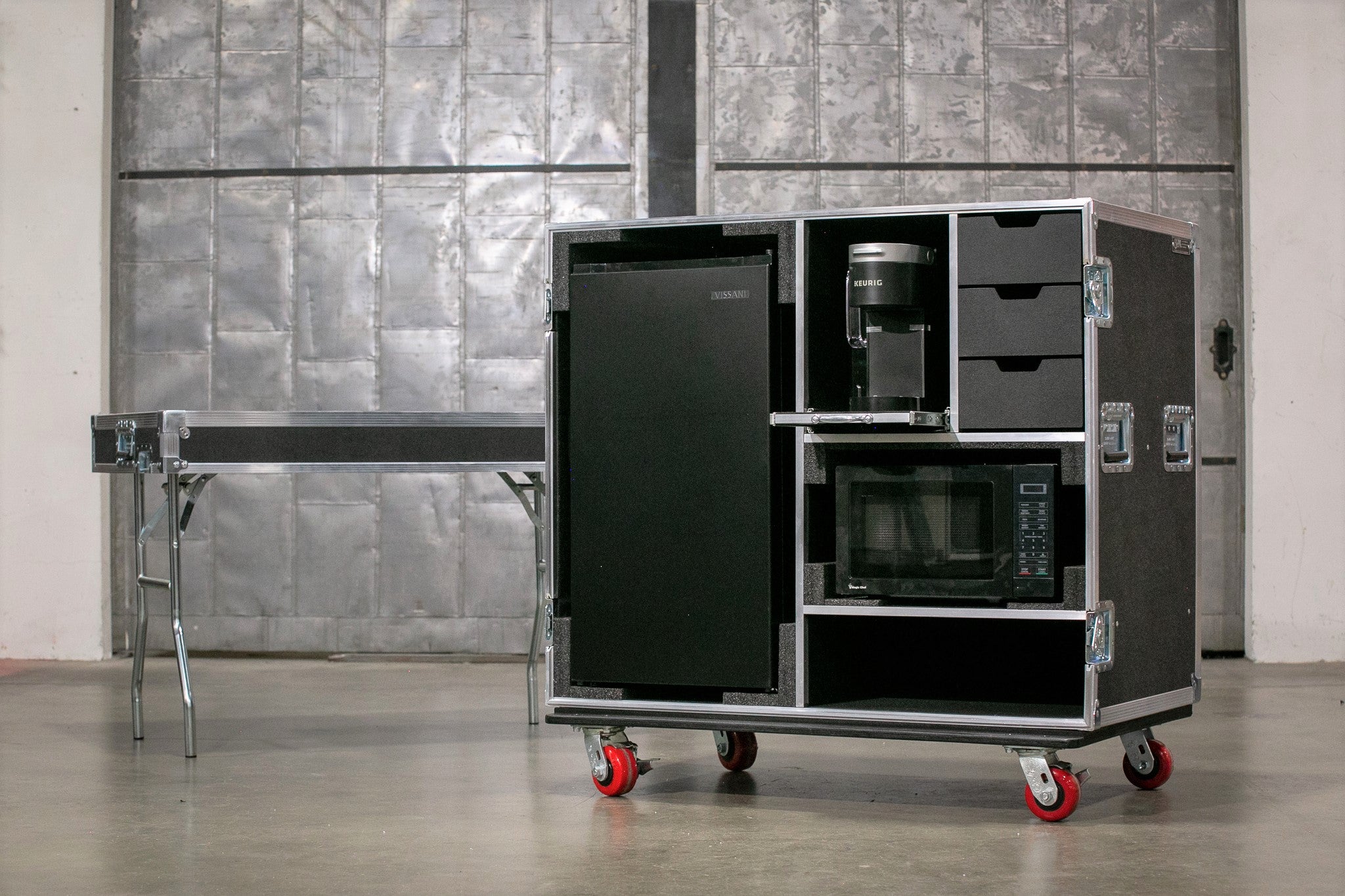 what-kind-of-hardware-is-used-in-road-and-flight-cases – Calzone ...