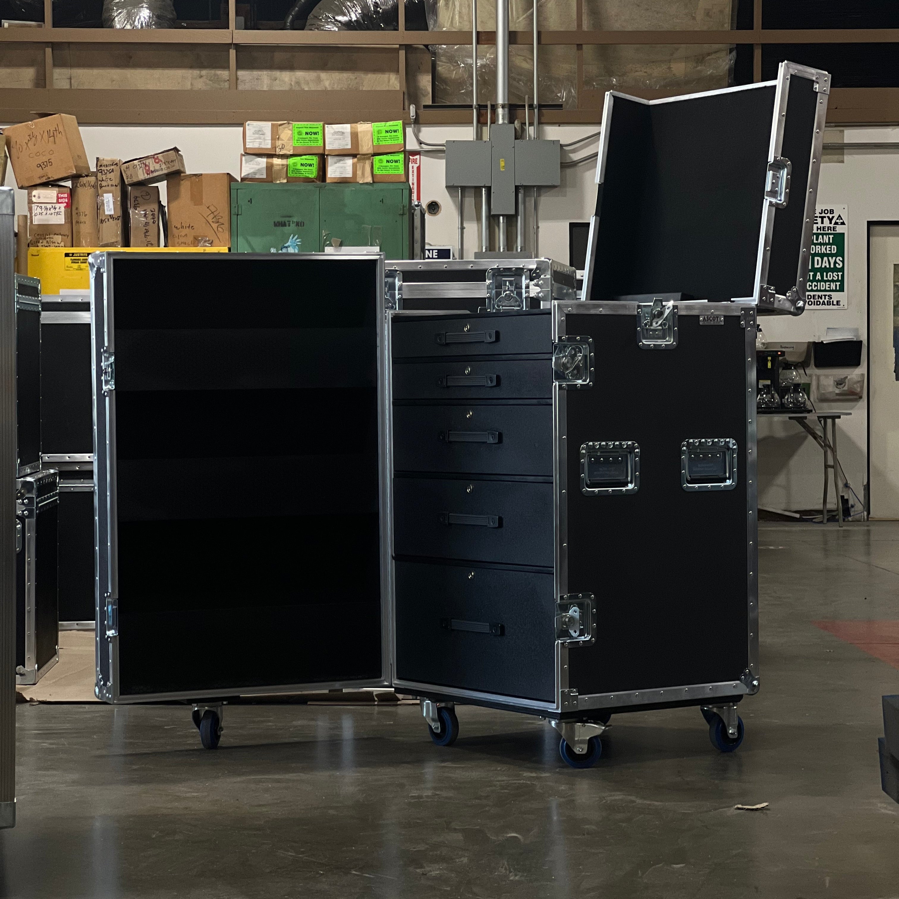 Work Box Inside 5-Drawer Workbox – Calzone & Anvil Case Co.