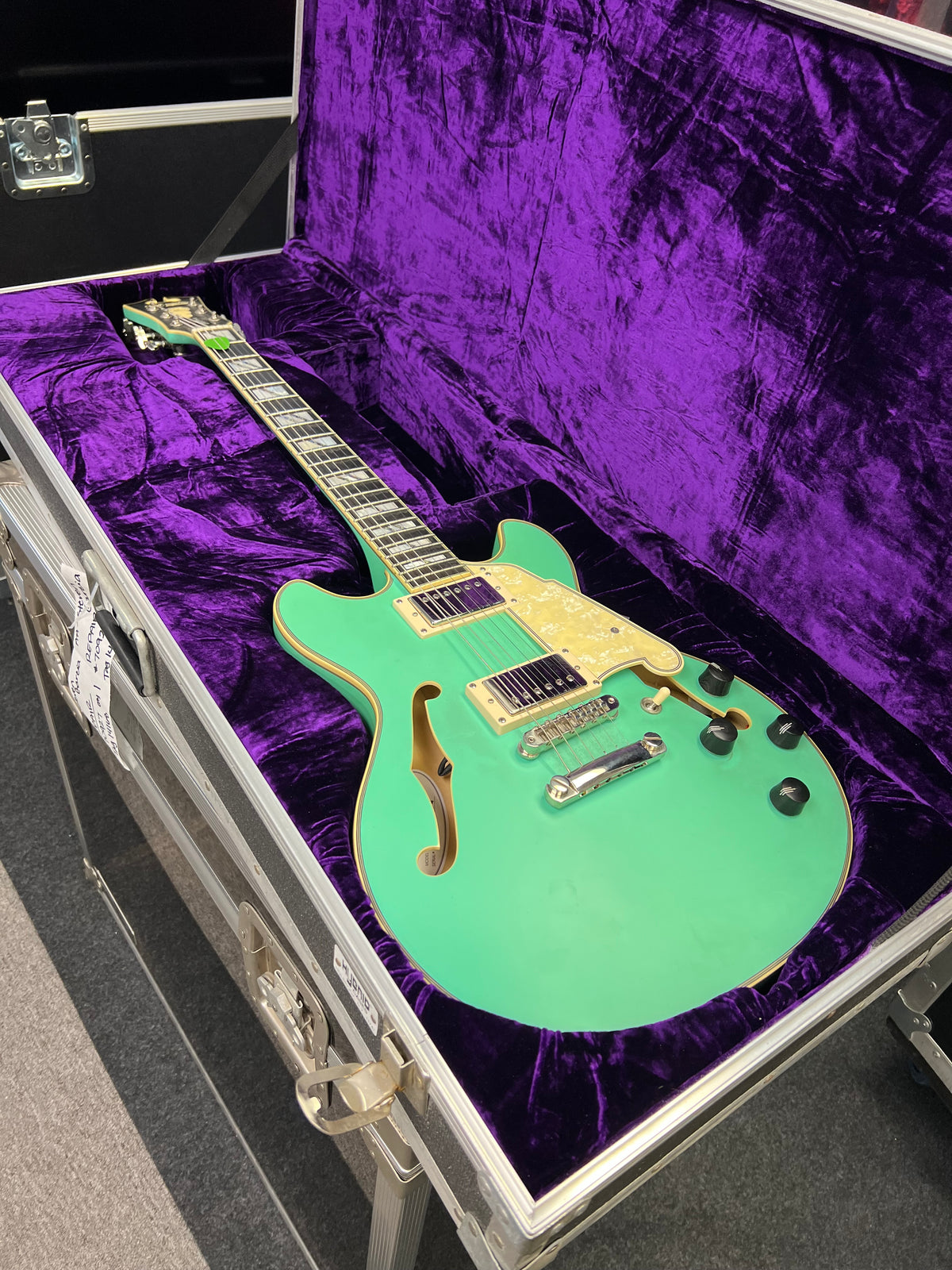 Calzone Case ATA Guitar & Bass Cases - Calzone & Anvil Case Co.