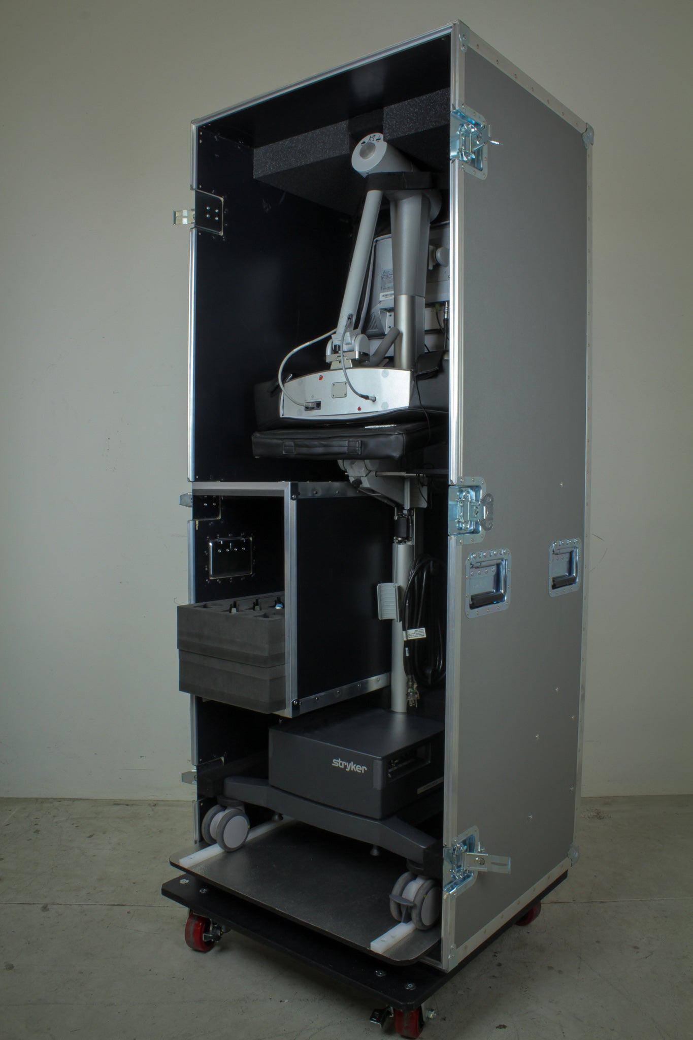 Stryker Medical Ramp Case – Calzone & Anvil Case Co.